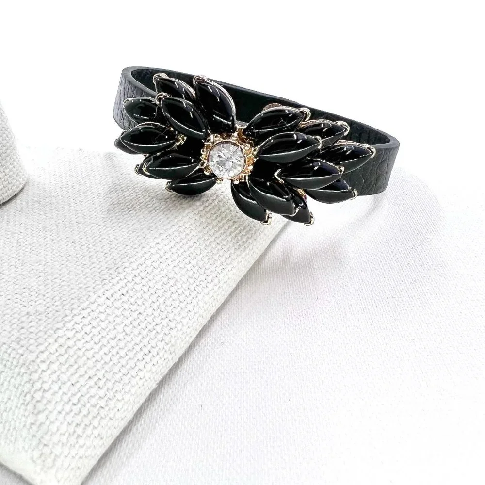 Black Jeweled Double Stacked Flower Gold Tone Black Leather 7” Bracelet - Picture 1 of 9